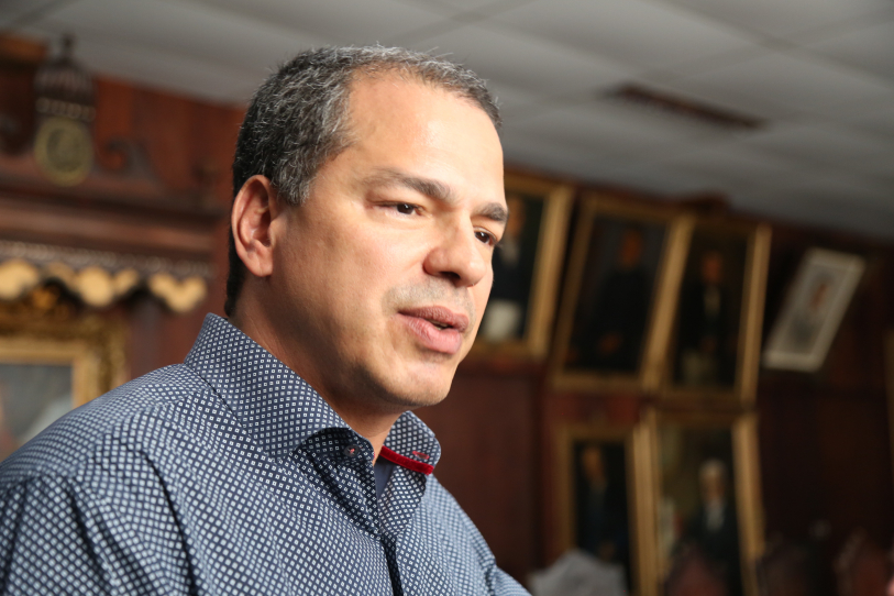 Com Wladimir de férias, vice-prefeito assume Prefeitura de Campos