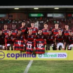 Mesmo desfalcado, Flamengo supera Náutico e segue vivo na Copinha