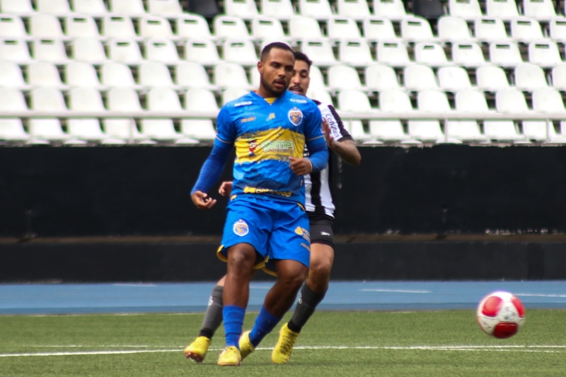 Jogador sofre grave acidente em Araruama após sair de jogo contra o Botafogo