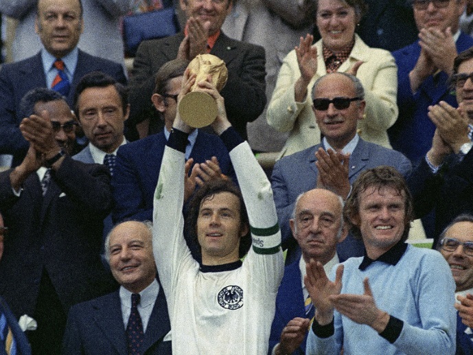 Morre mais uma lenda do futebol, o alemão Franz Beckenbauer