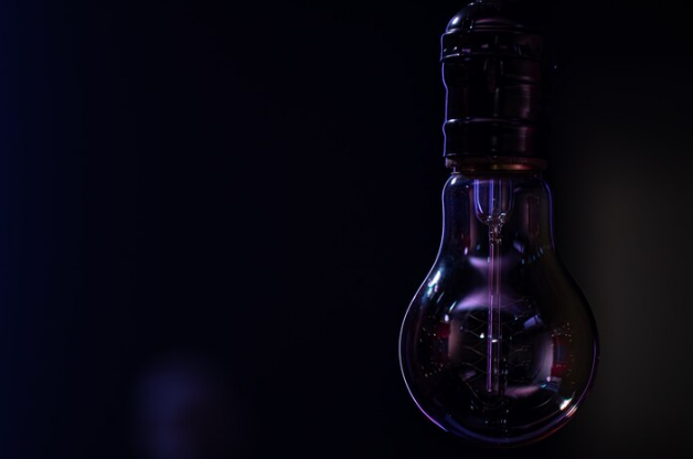 Comerciantes de Campos continuam amargando prejuízos com queda de energia