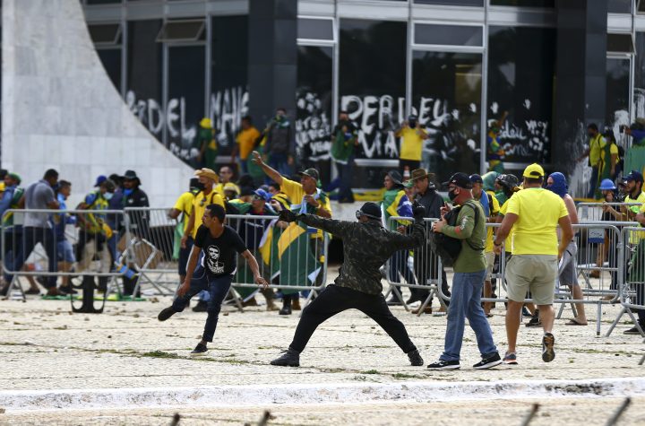 PF deflagra nova operação da “Lesa Pátria” com alvos em Campos e deputado federal