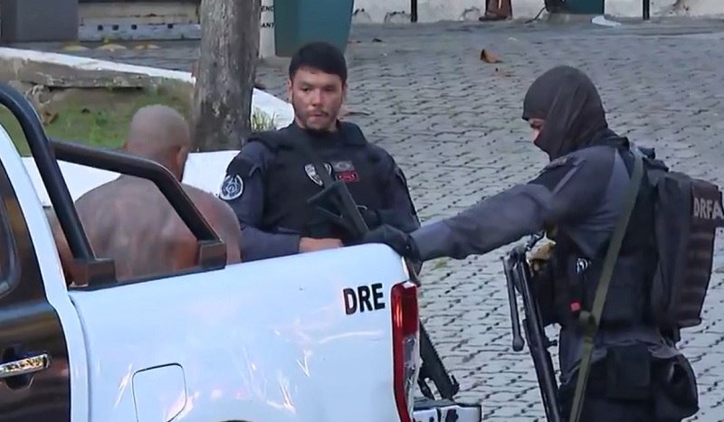 Polícia faz operação contra quadrilha que rouba remédios para tratamento contra o câncer, no Rio