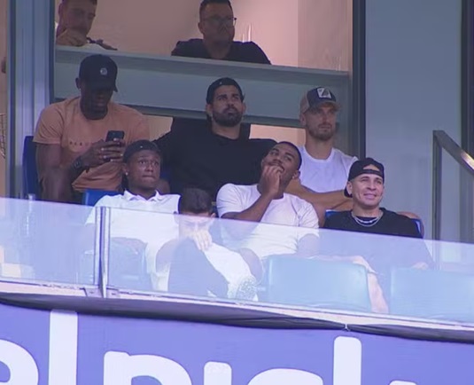 Presta atenção no serviço, meu garoto! Jogador campista toma “taluda” de Diego Costa durante jogo do Grêmio