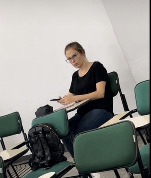Suzane Magnani Muniz, ex-Richthofen em seu primeiro dia de aula