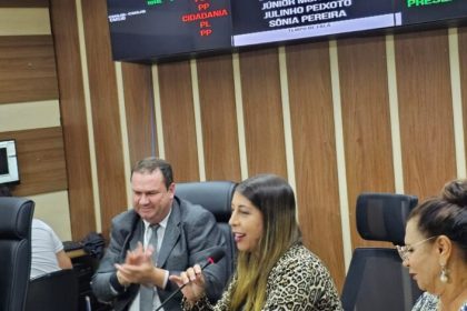 Carla Caputi não se afastará do mandato: “Gabinete com maternidade, tudo junto”