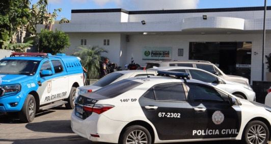 Mulher é encaminhada à delegacia após morder seu próprio filho de 9 meses, em Campos 