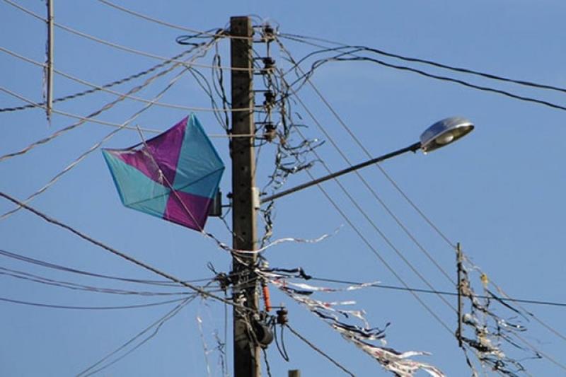 Pipas causaram mais de 500 mil quedas de energia em 2023 no Estado do Rio