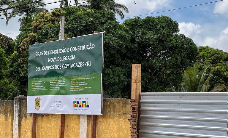 PRF inicia obra de construção da nova delegacia em Campos