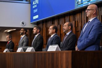 Ciclo de debates na Alerj discute ataques a democracia e uso de IA nas eleições