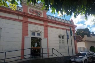 Homem é preso após oferecer dinheiro a adolescente em troca de relações sexuais, na Região Serrana
