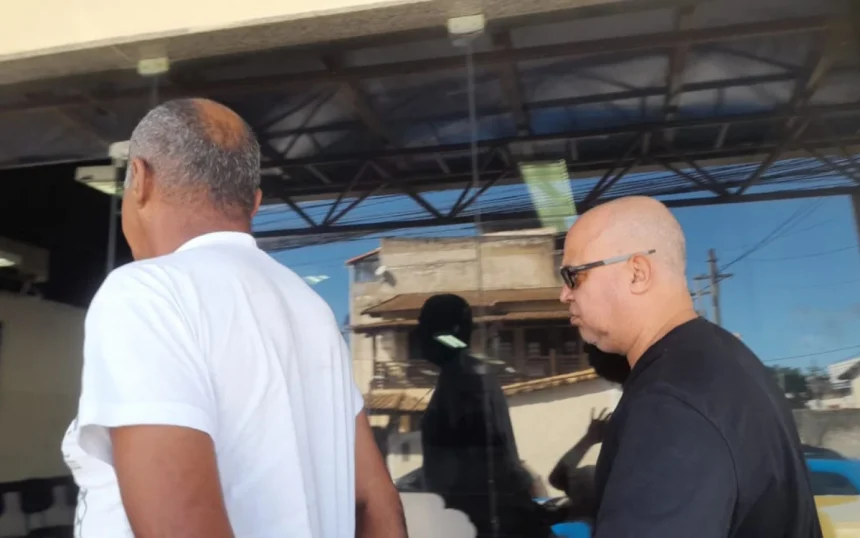 Preso, em Maricá, homem acusado de matar dois amigos com um facão