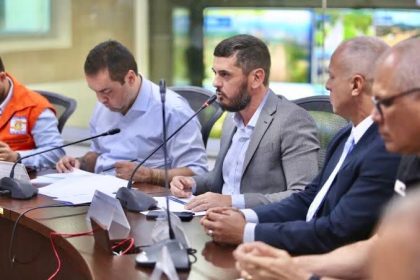 Rodrigo Bacellar: “Governo do Estado já enviou alimentos, kits de higiene e programa Recomeçar vai ajudar famílias atingidas pelas chuvas”