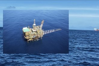 Após reportagem do blog, petroleira reconhece vazamento de óleo na Bacia de Campos