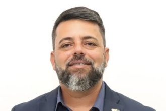 Vice-líder do governo na Câmara de Campos pede a retirada dos projetos de reajustes ao piso do magistério e conselheiros tutelares de pauta 
