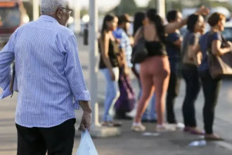 Governo antecipa décimo terceiro de aposentados e pensionistas