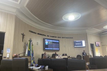 Vereadores governistas são acusados de realizar votos fantasmas em sessão da Câmara de Campos