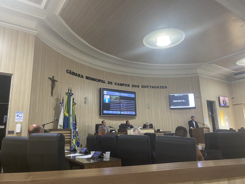 Vereadores governistas são acusados de realizar votos fantasmas em sessão da Câmara de Campos