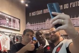 Inauguração da loja oficial do Vasco no Shopping em Macaé contou com a presença dos ídolos Odvan e Mauro Galvão