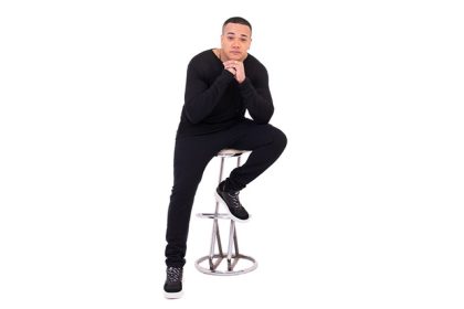 Pela segunda vez no ano, show de Vitinho é cancelado pela Prefeitura de Campos