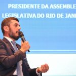Rodrigo Bacellar participa de seminário para debater o desenvolvimento do estado