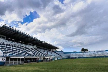 FERJ oficializa licença do Goytacaz das competições oficiais em 2024; decisão fez o clube ser rebaixado para quarta divisão