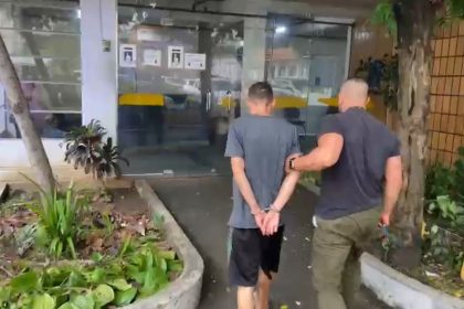 Homem é preso após invadir casa de ex-companheira, agredi-la com socos e a ameaçar de morte, na Baixada Campista