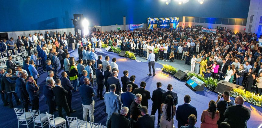 Posse de Bacellar no União Brasil reúne diversas autoridades políticas do país
