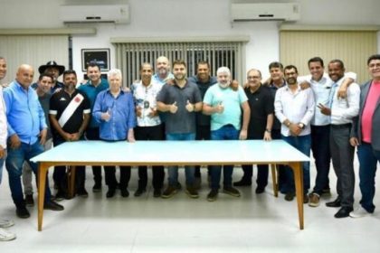 Vereadores da base de Wladimir já têm partidos definidos para outubro