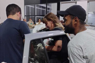 Emoção em Campos: mulher surpreende equipe de plantão e dá à luz no pátio do HGG