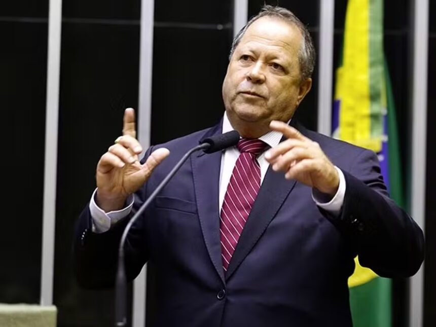 Saiba como votou cada deputado da Câmara sobre a manutenção da prisão de Chiquinho Brazão  
