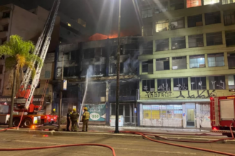 Incêndio em pousada de Porto Alegre deixa pelo menos 10 mortos