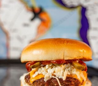 7º Beer Beach Burger começa nesta quinta na orla dos Cavaleiros em Macaé