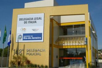 Menor de 16 anos é apreendido após ser acusado de roubar e violentar a própria irmã em Italva