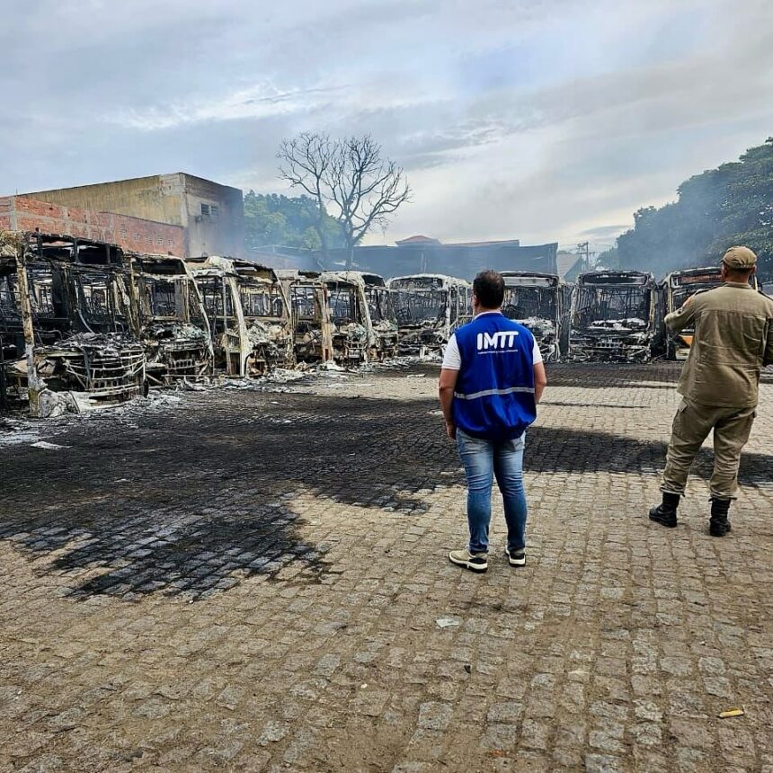 Transporte de Campos: caos, recursos milionários, incêndio misterioso e dívidas
