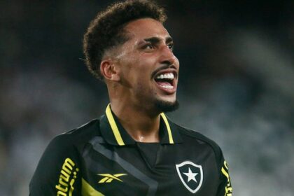 Botafogo afasta quissamaense por acusação de agressão feita pela ex-namorada
