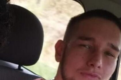 Jovem é assassinado dentro da própria casa, em Itaperuna