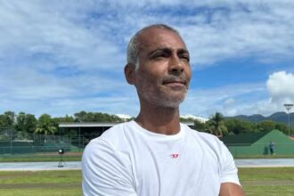 Aos 58 anos, Romário é inscrito pelo America para disputar segundona do Carioca