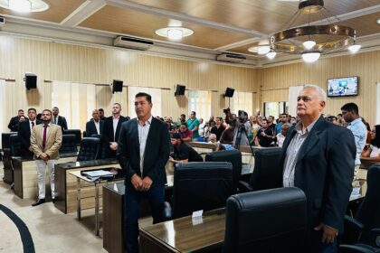 Seis novos vereadores são empossados na Câmara de Campos