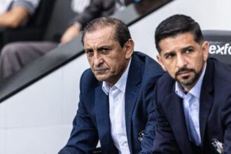 Após goleada para o Criciúma, Vasco demite Ramón Díaz