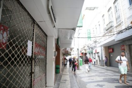 Economista fala sobre crise do comércio de Campos e prevê futuro sombrio para a cidade: “Não vejo ações do atual gestor”