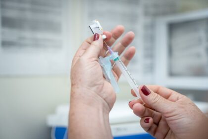 Campos: vacina contra o HPV passa a ser em dose única para adolescentes de 9 a 14 anos