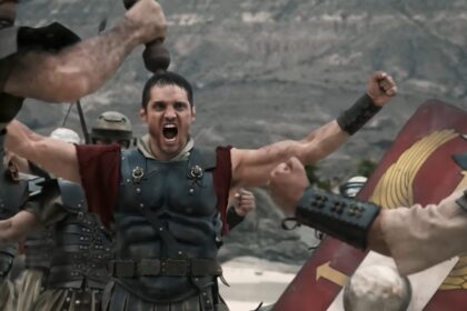 Dirigido e protagonizado por Alexandre Machafer, filme “Jorge da Capadócia” estreia nos cinemas nesta quinta-feira