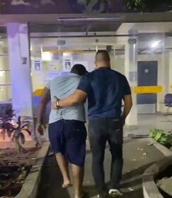 Suspeito de agredir mulher é preso em Campos; homem também foi autuado por porte ilegal de arma