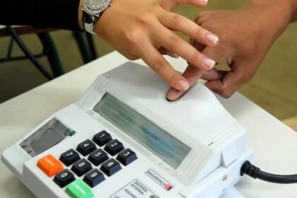 Eleições 2024: prazo para regularizar título pela internet termina hoje