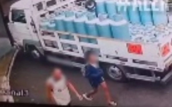 Corpo de menina que desapareceu ao ir para escola é encontrado em lixeira