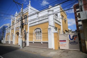 UNIFLU promove Semana Acadêmica 2025 com foco em justiça racial, clima e saúde