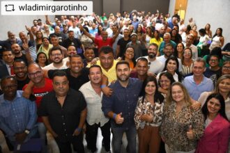 Wladimir Garotinho e Frederico Paes reunidos com pré-candidatos a vereador
