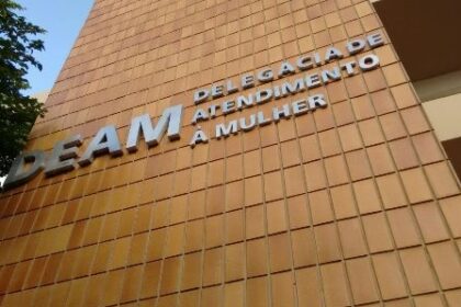 Homem é preso por descumprir medidas protetivas e ameaçar a ex-companheira, em Campos