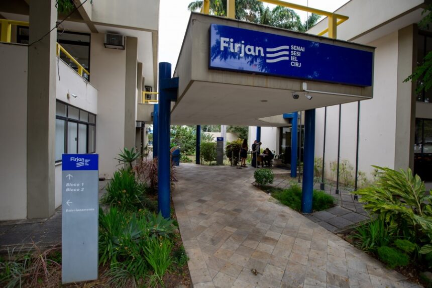 Firjan SENAI Campos tem mais de 300 vagas gratuitas para cursos técnicos de nível médio